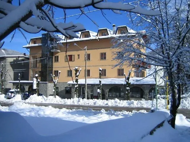 Albergo Bucaneve Pievepelago 3*,